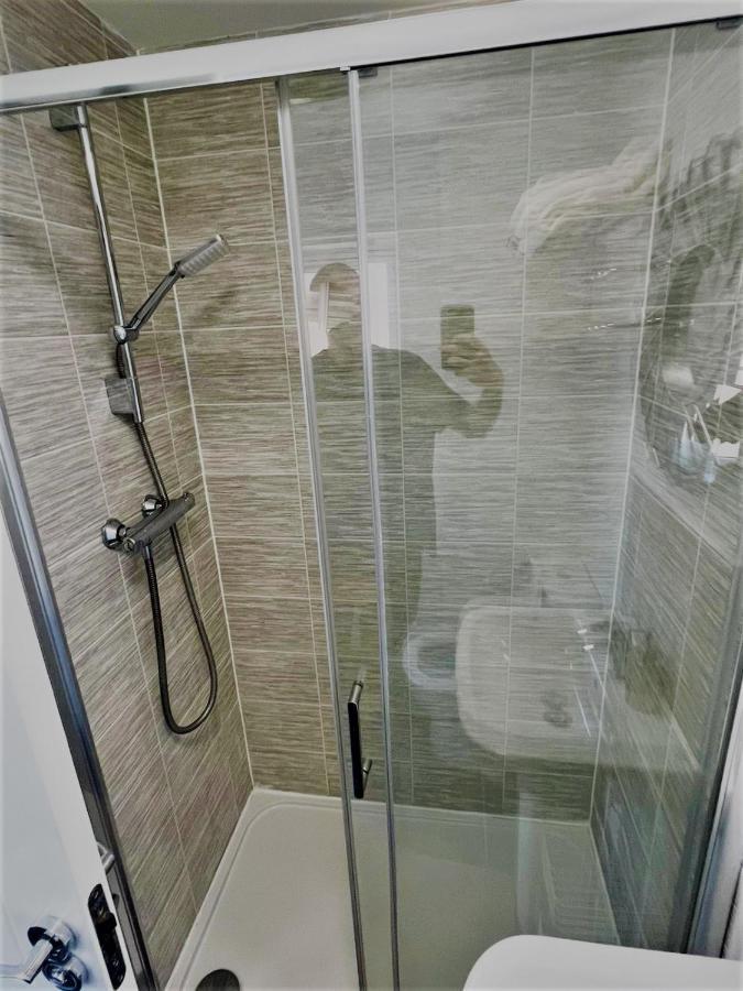 Beautiful 4 Bedroom Treasure Home 赫默尔亨普斯特德 外观 照片