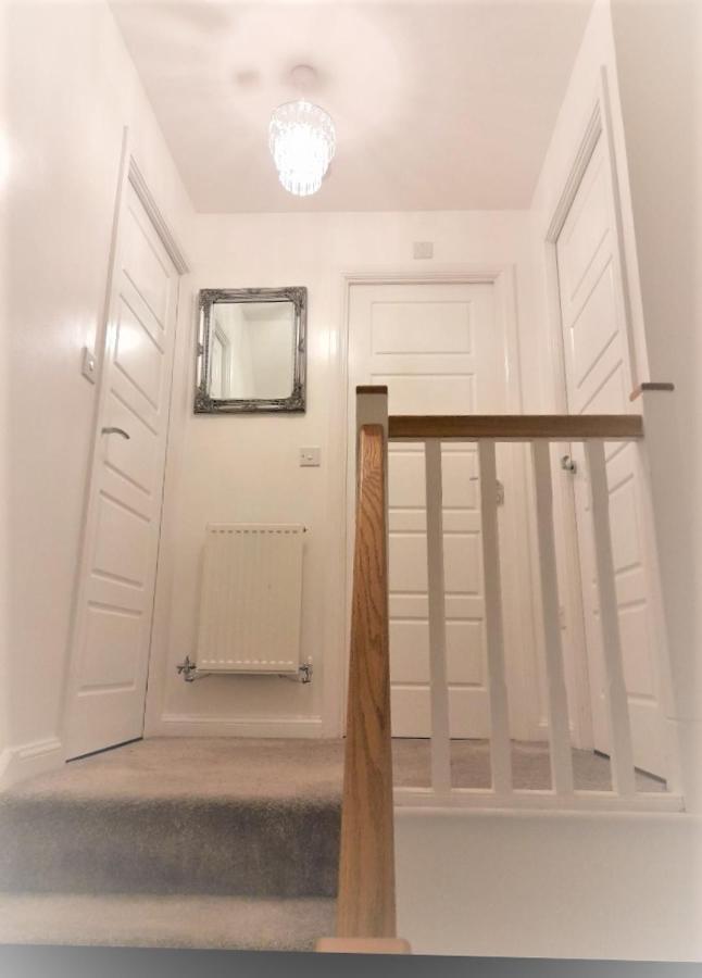 Beautiful 4 Bedroom Treasure Home 赫默尔亨普斯特德 外观 照片